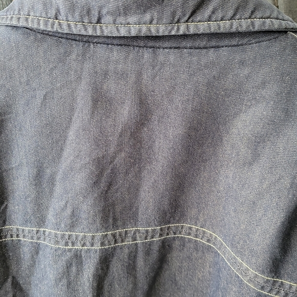 Frame x Ebadah Co. Denim Jacket - Picture 4 of 12